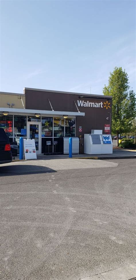 Located seconds from grocery stores, gas stations, lowes, Walmart,. . Neighborhood walmart gas station